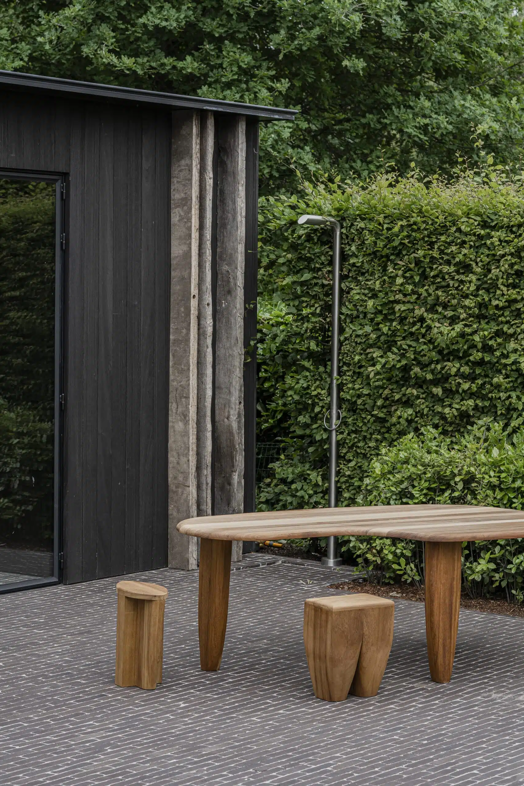 catalogue - Belgian furniture makers - custom made items - tableware - for architects - sustainability